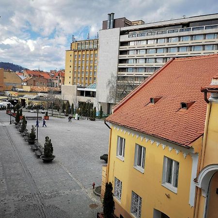 Crystal Central Apartment Braşov Exteriör bild